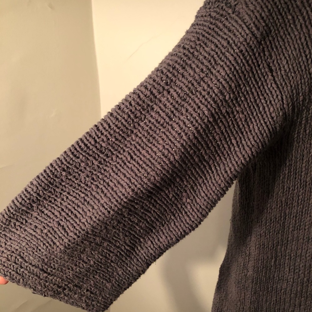 Open “shrug” - Picture 4 of 4